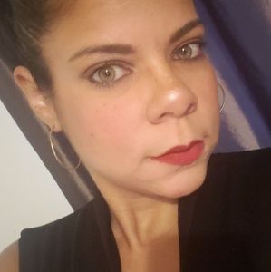 Meet your Posher, Patricia